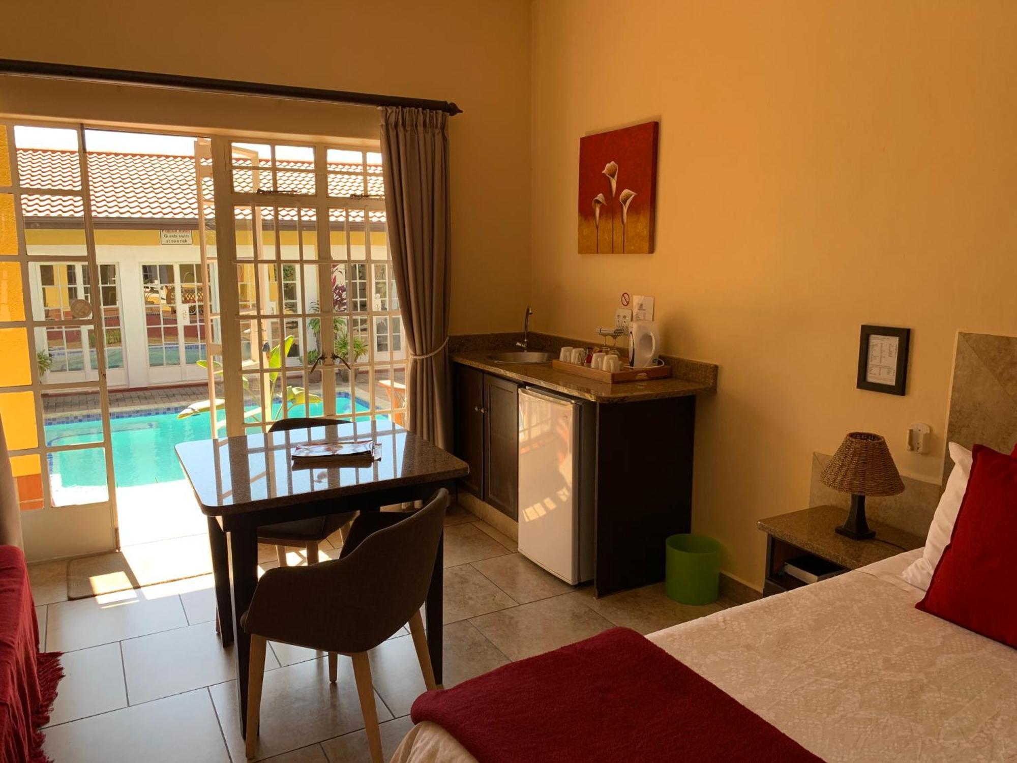 Auberge Guest Lodge Mbombela Extérieur photo